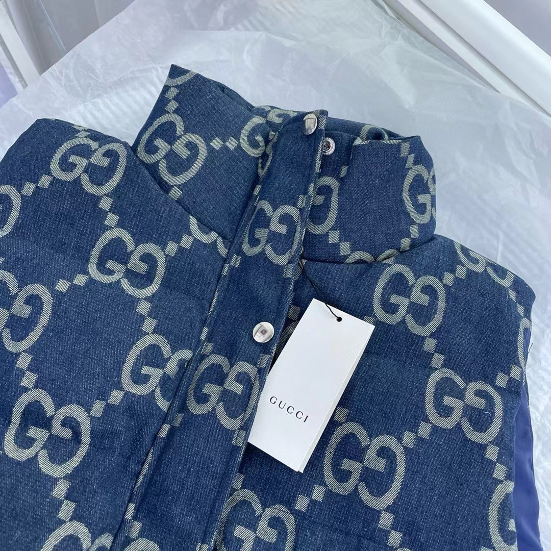 GUCCI ダウンベスト SS96781