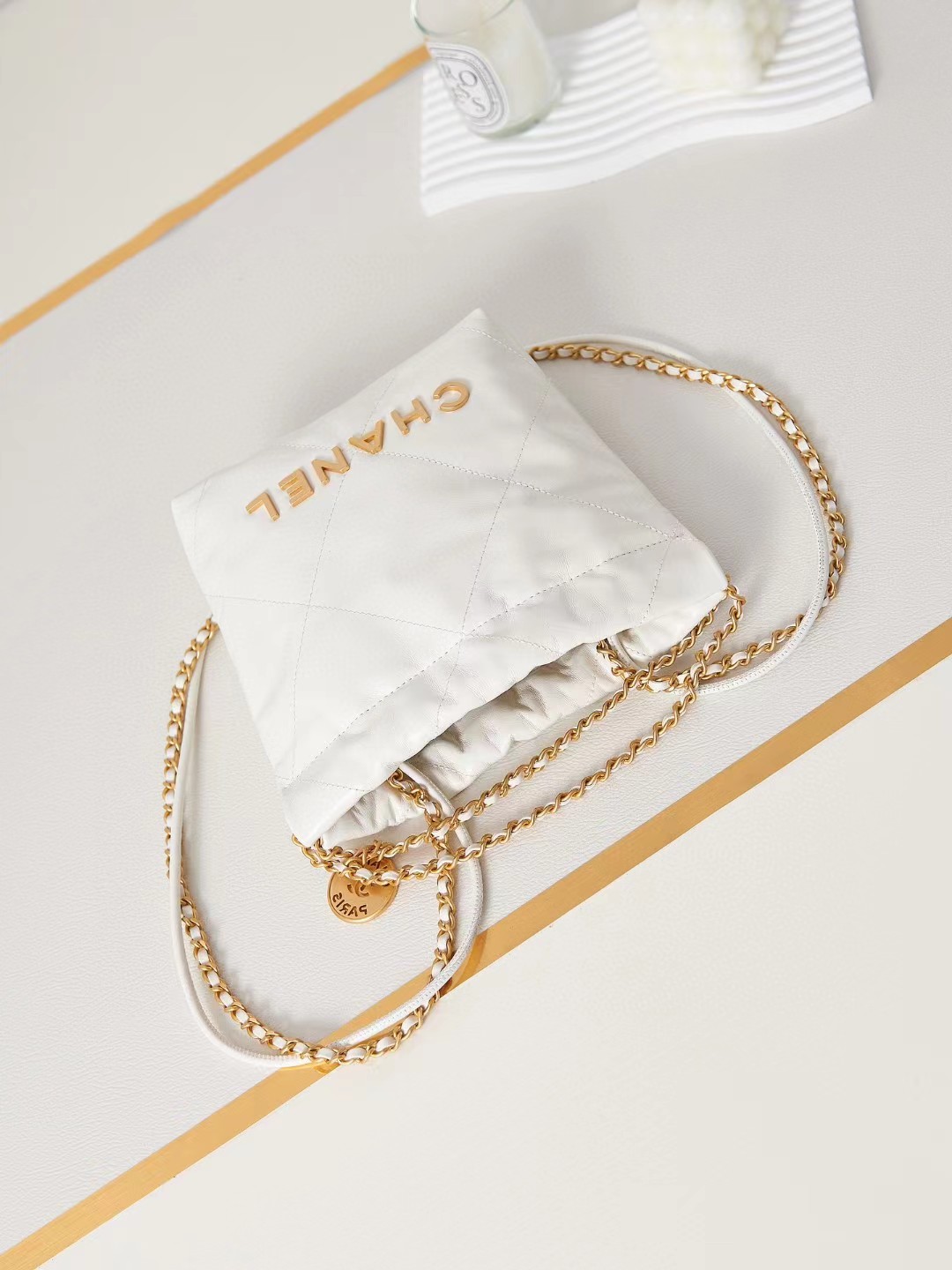 CHANEL 22 Bag Mini AS3980
