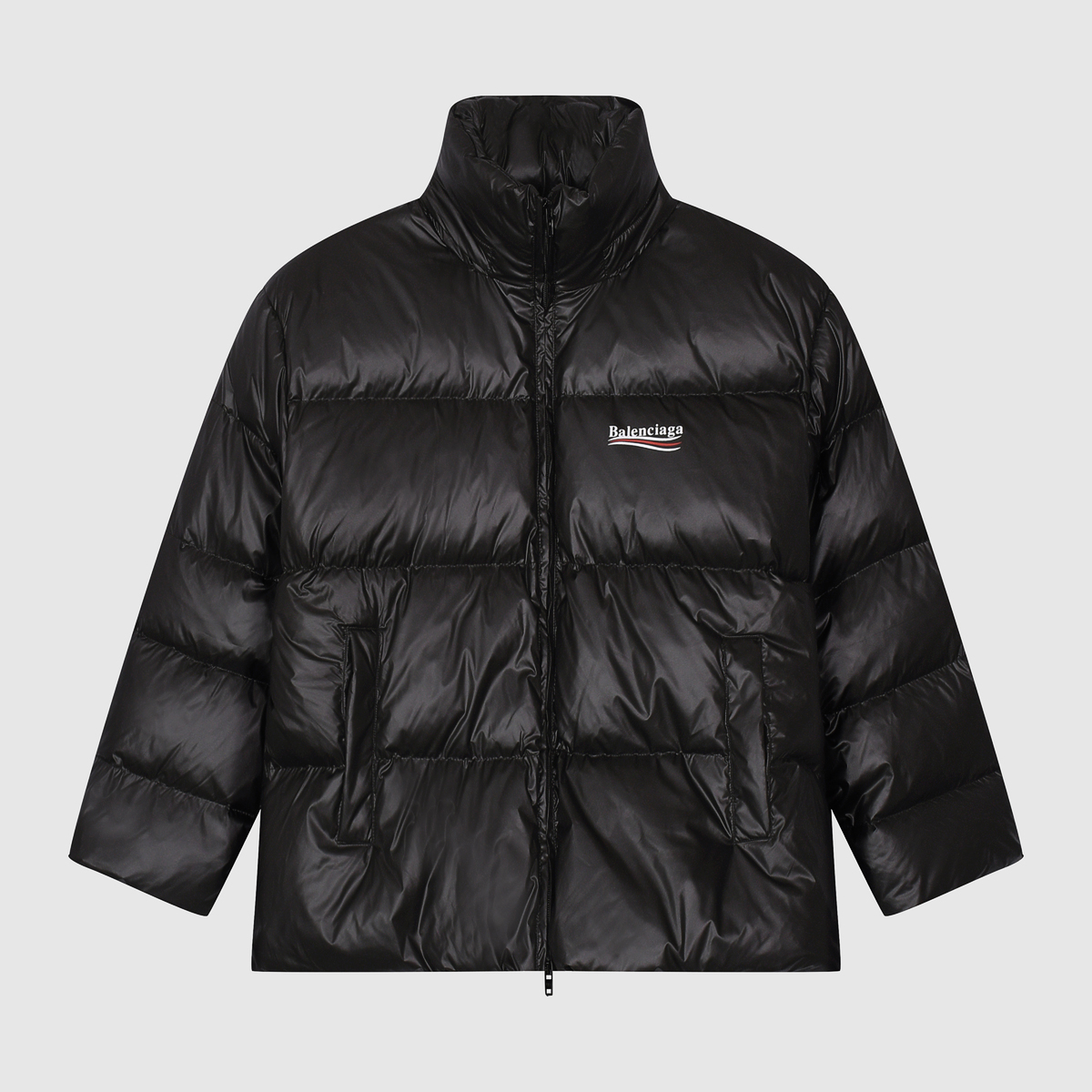 【Balenciaga】新作数量限定予行販売モンクレールダウンジャケット