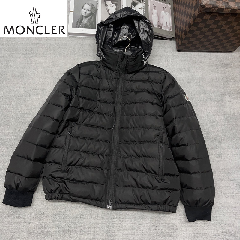 MONCLERウンジャケット SS96434