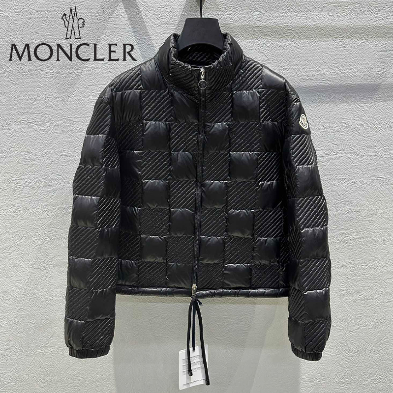 MONCLER ダウンジャケット SS96784