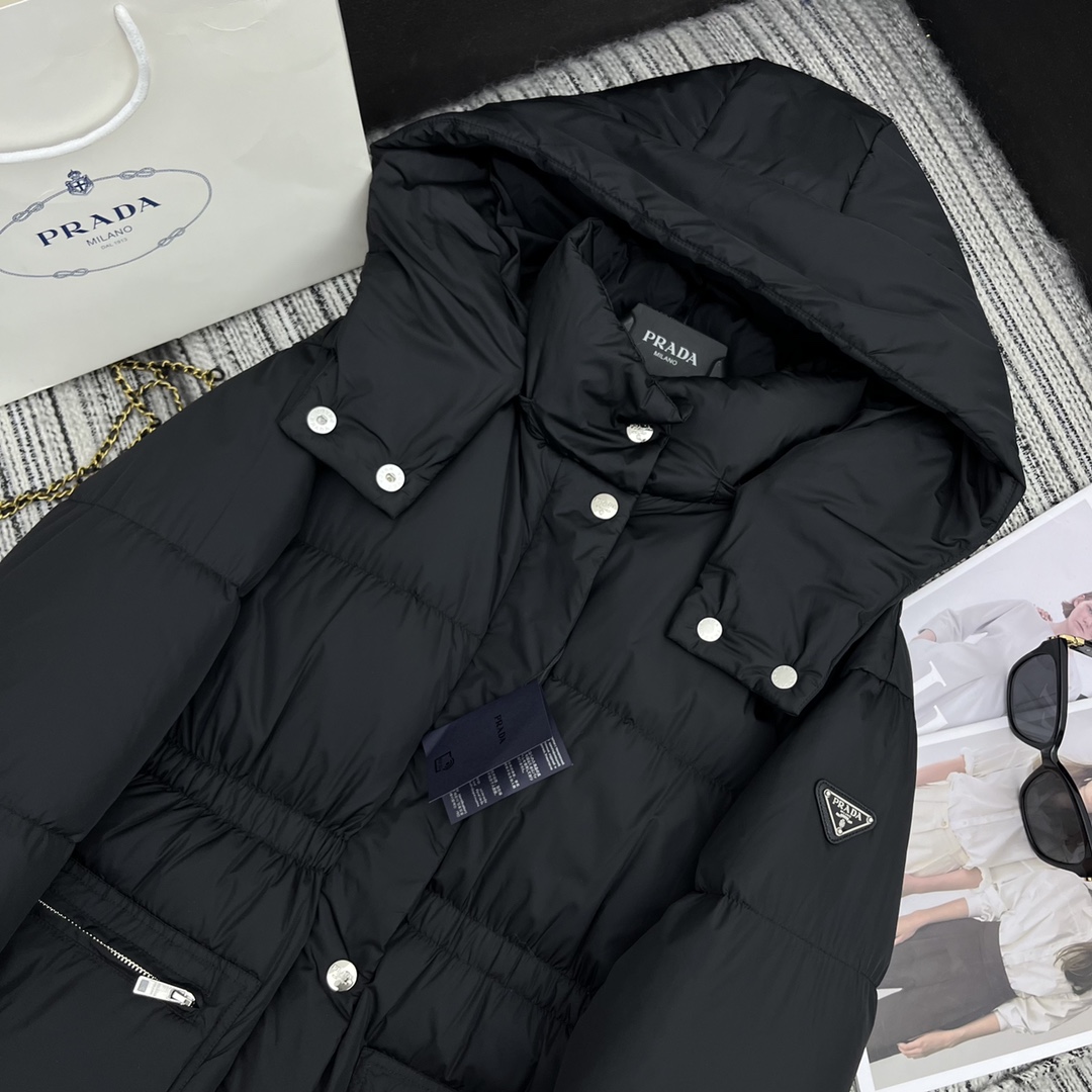 PRADA ダウンジャケット SS96785