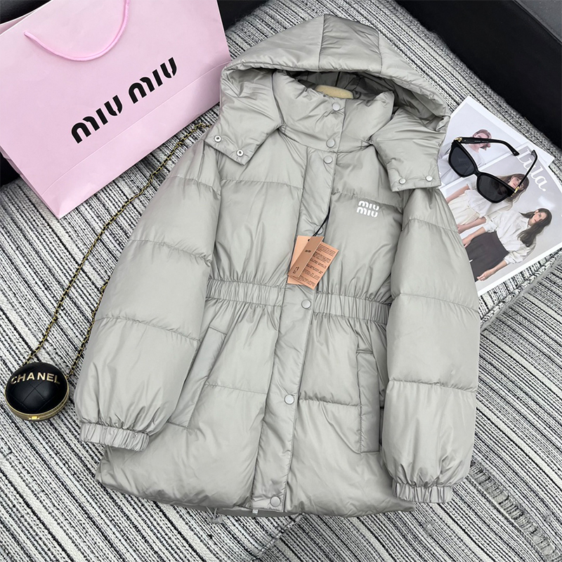 MIUMIU ダウンジャケット SS96785