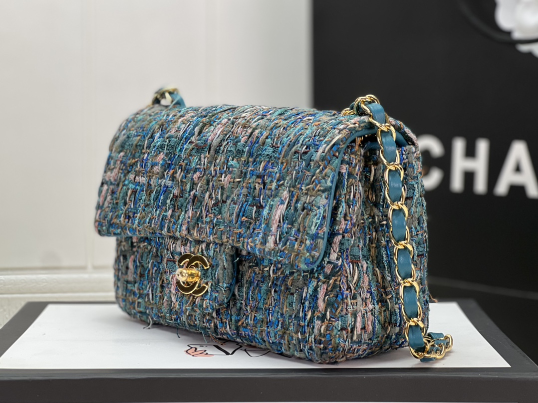 Chanel MINI CLASSIC FLAP BAG 1116