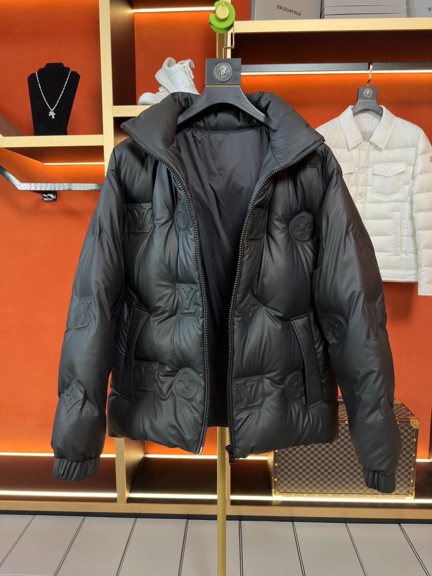 【LOUIS VUITTON】超人気 ダウンジャケット【全国送料無料】【即日出荷】