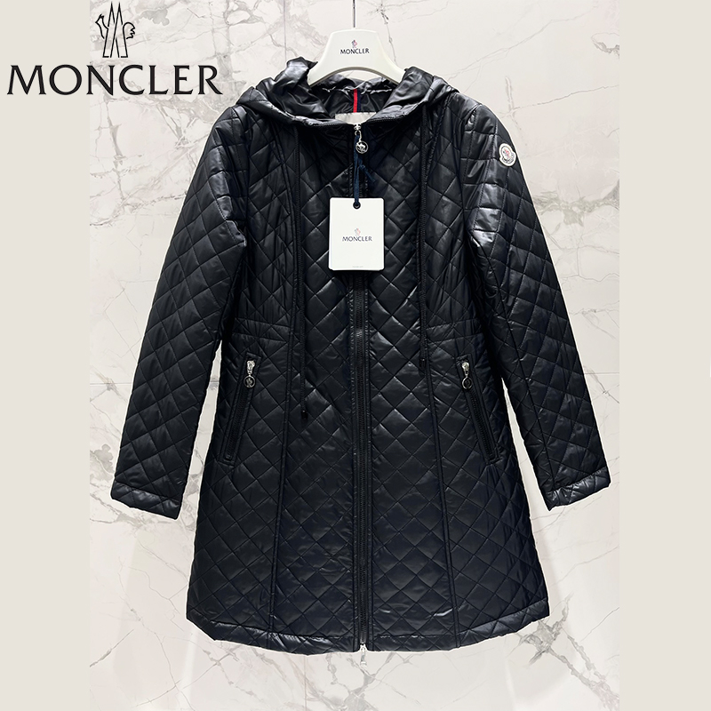 MONCLER ダウンジャケット SS96783