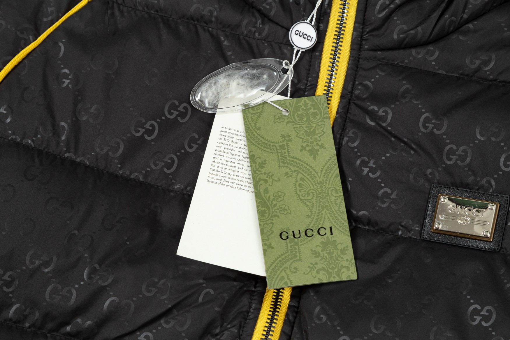 【Gucci】【全国送料無料】【即日出荷】数量限定発売 ダウンジャケット