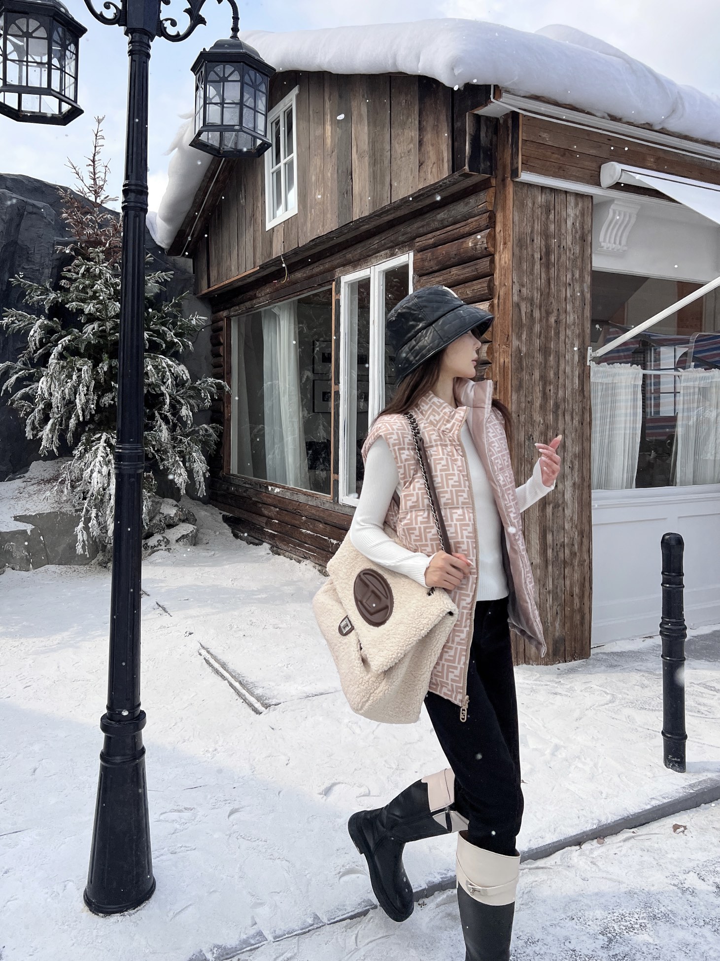 FENDI ダウンベスト SS96781