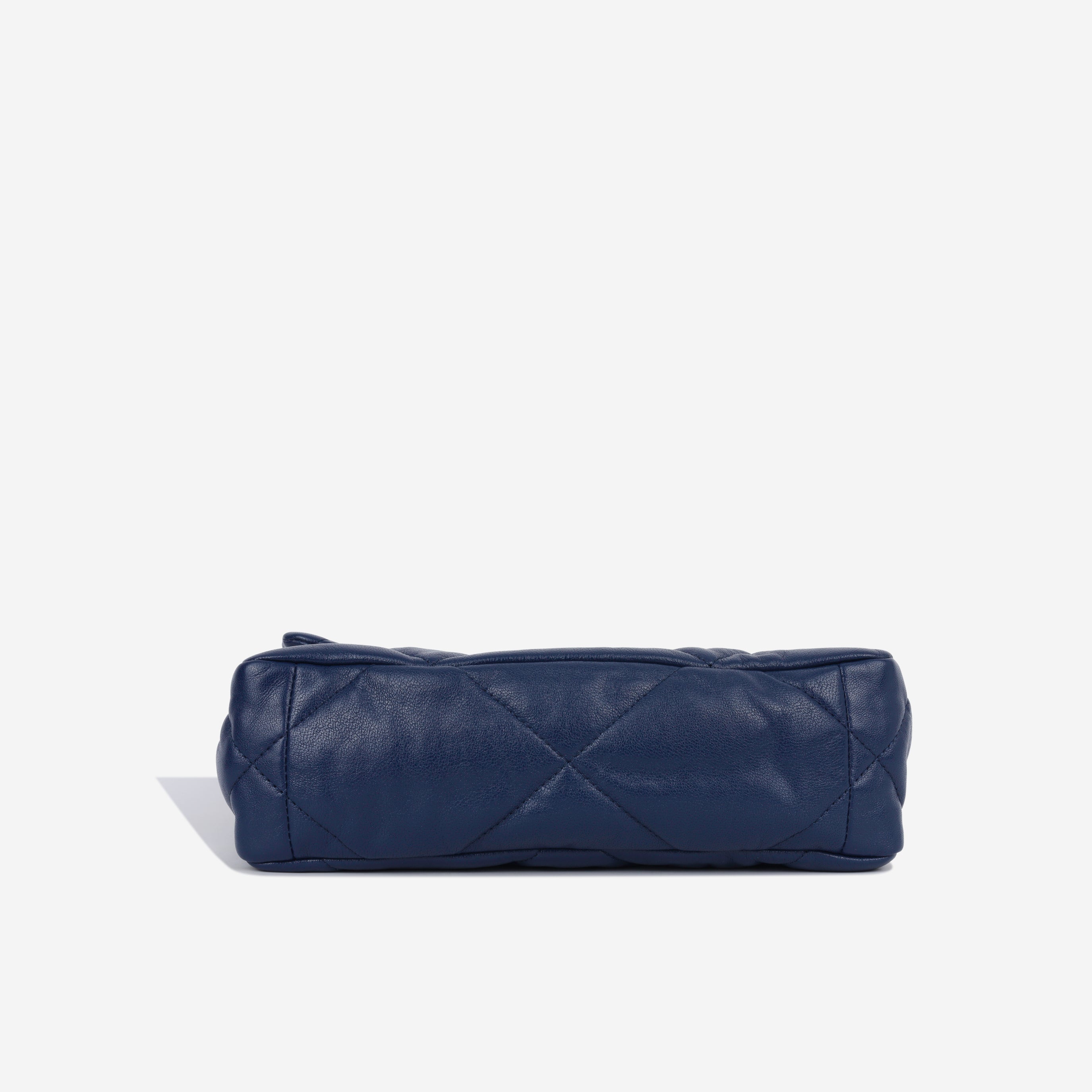 Chanel 19 - Small