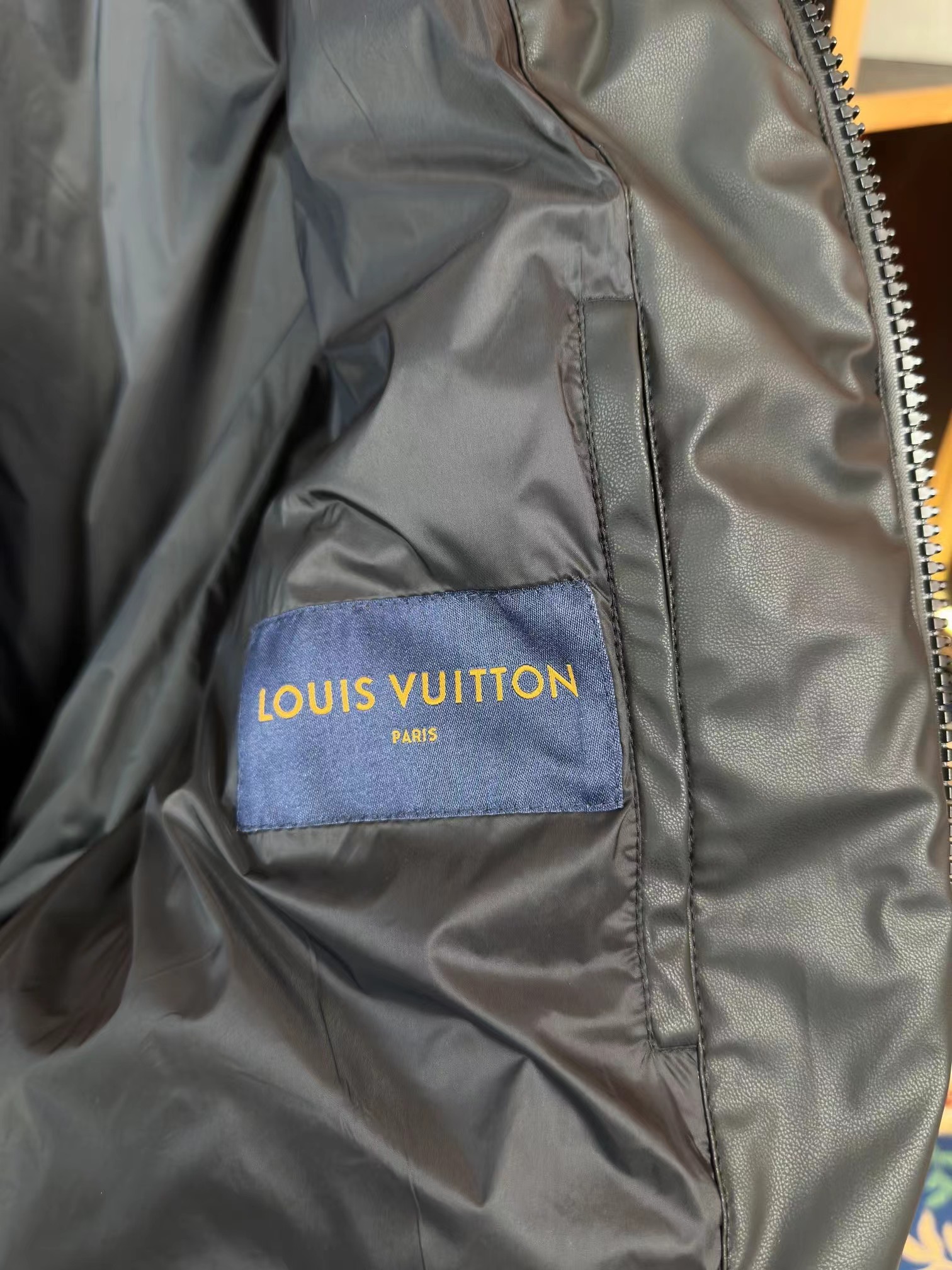 【LOUIS VUITTON】超人気 ダウンジャケット【全国送料無料】【即日出荷】
