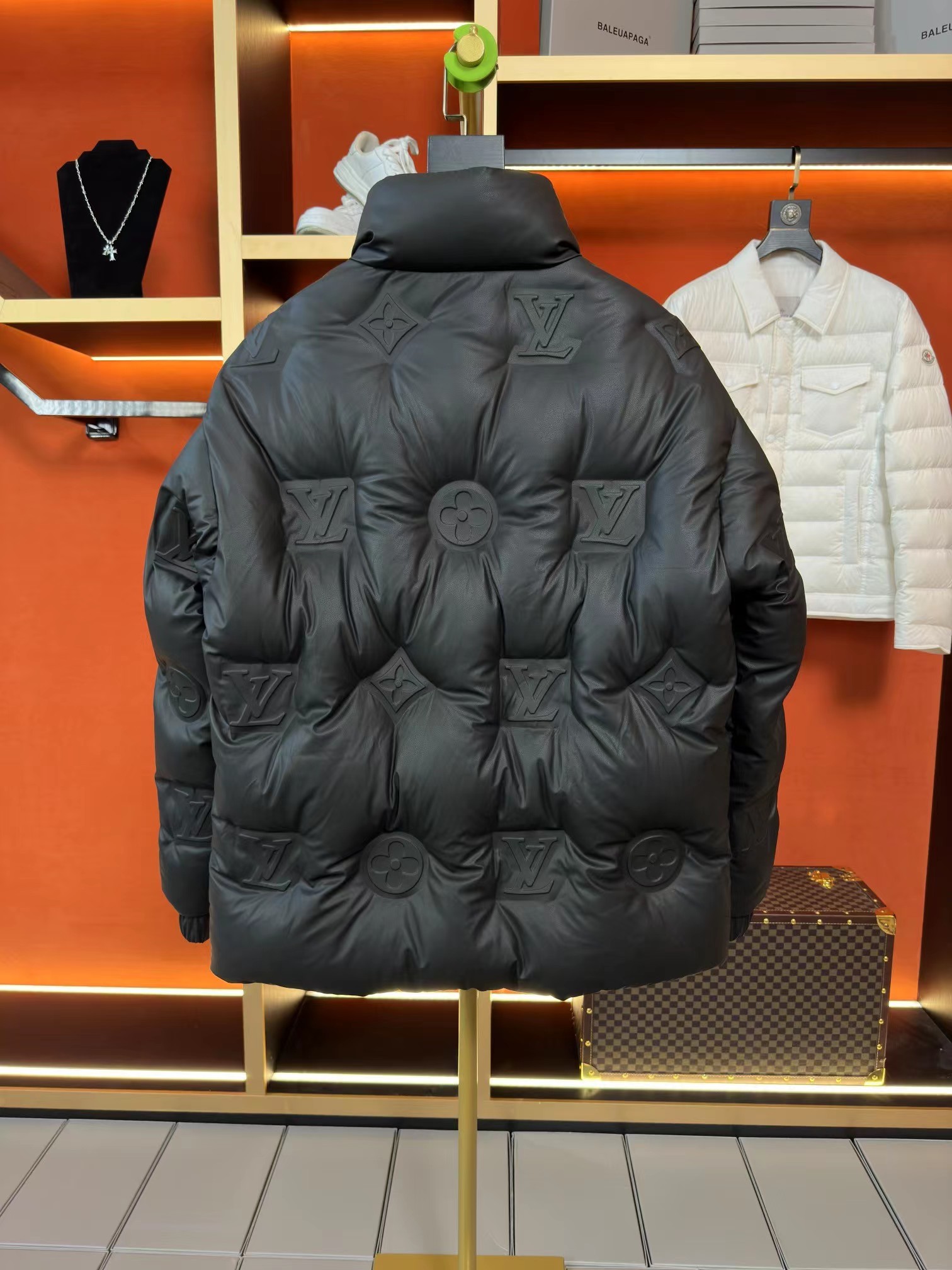 【LOUIS VUITTON】超人気 ダウンジャケット【全国送料無料】【即日出荷】