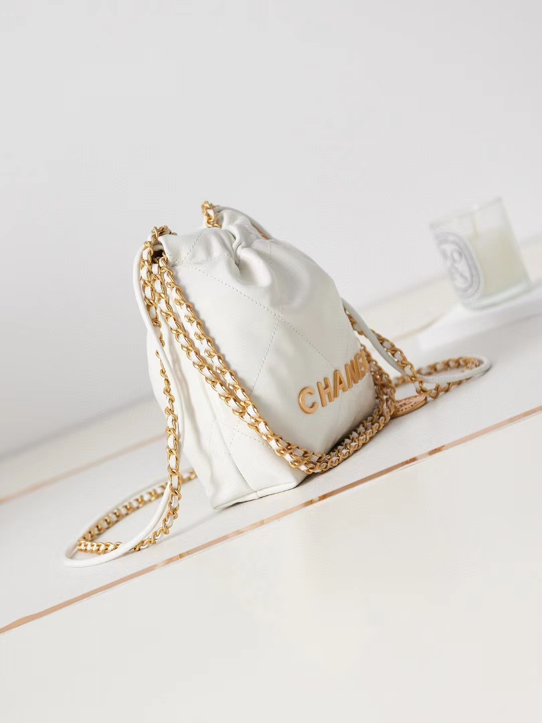 CHANEL 22 Bag Mini AS3980