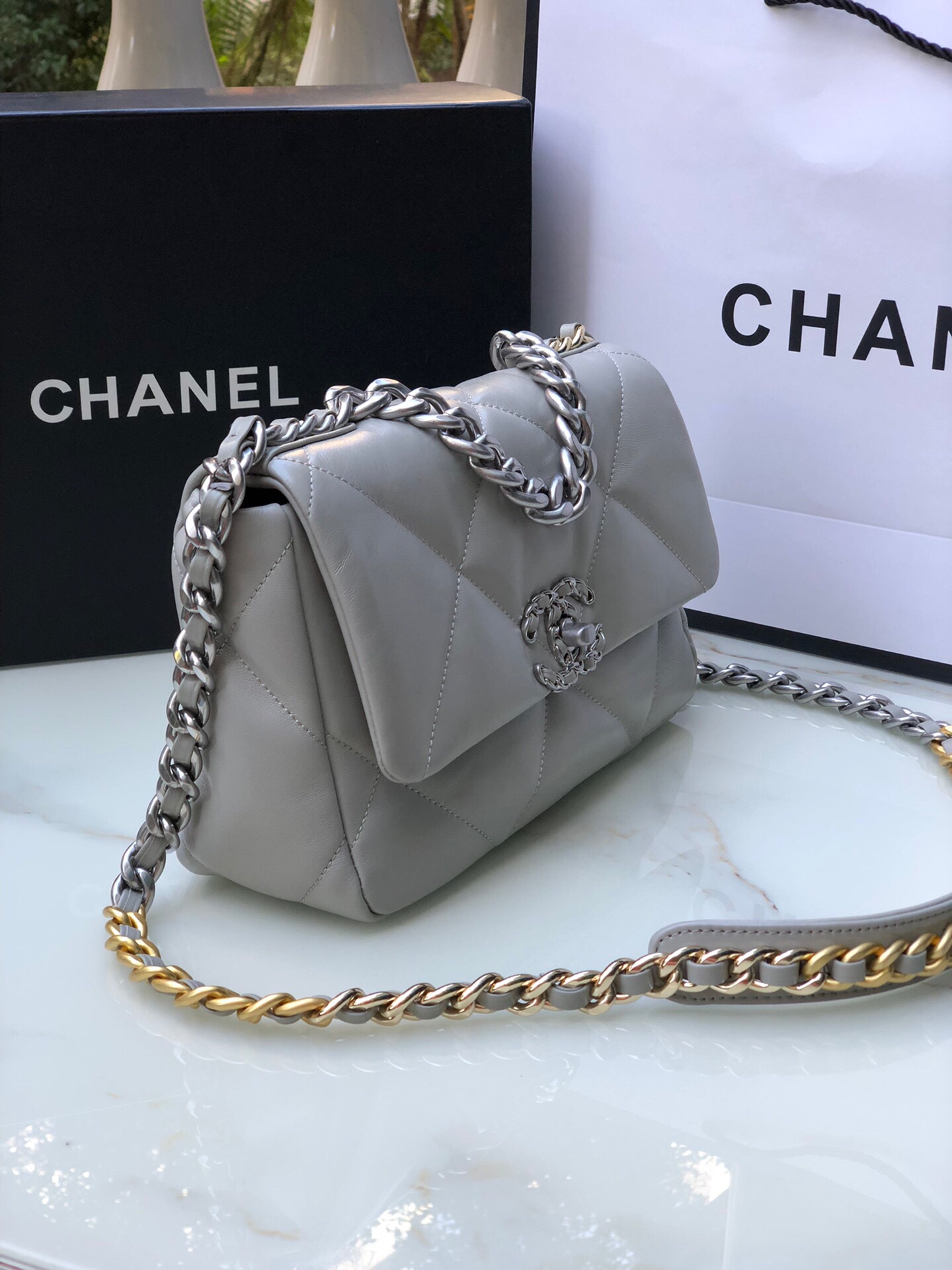 Chanel 19 small 1160