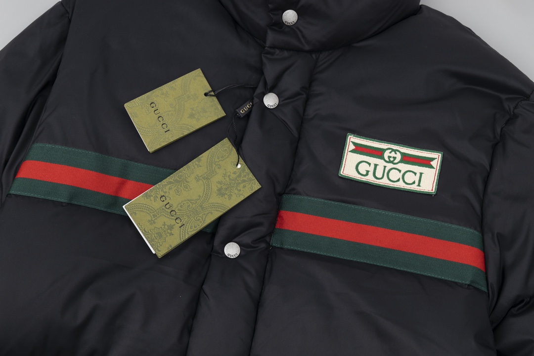 【Gucci】【全国送料無料】【即日出荷】数量限定発売 ダウンジャケット