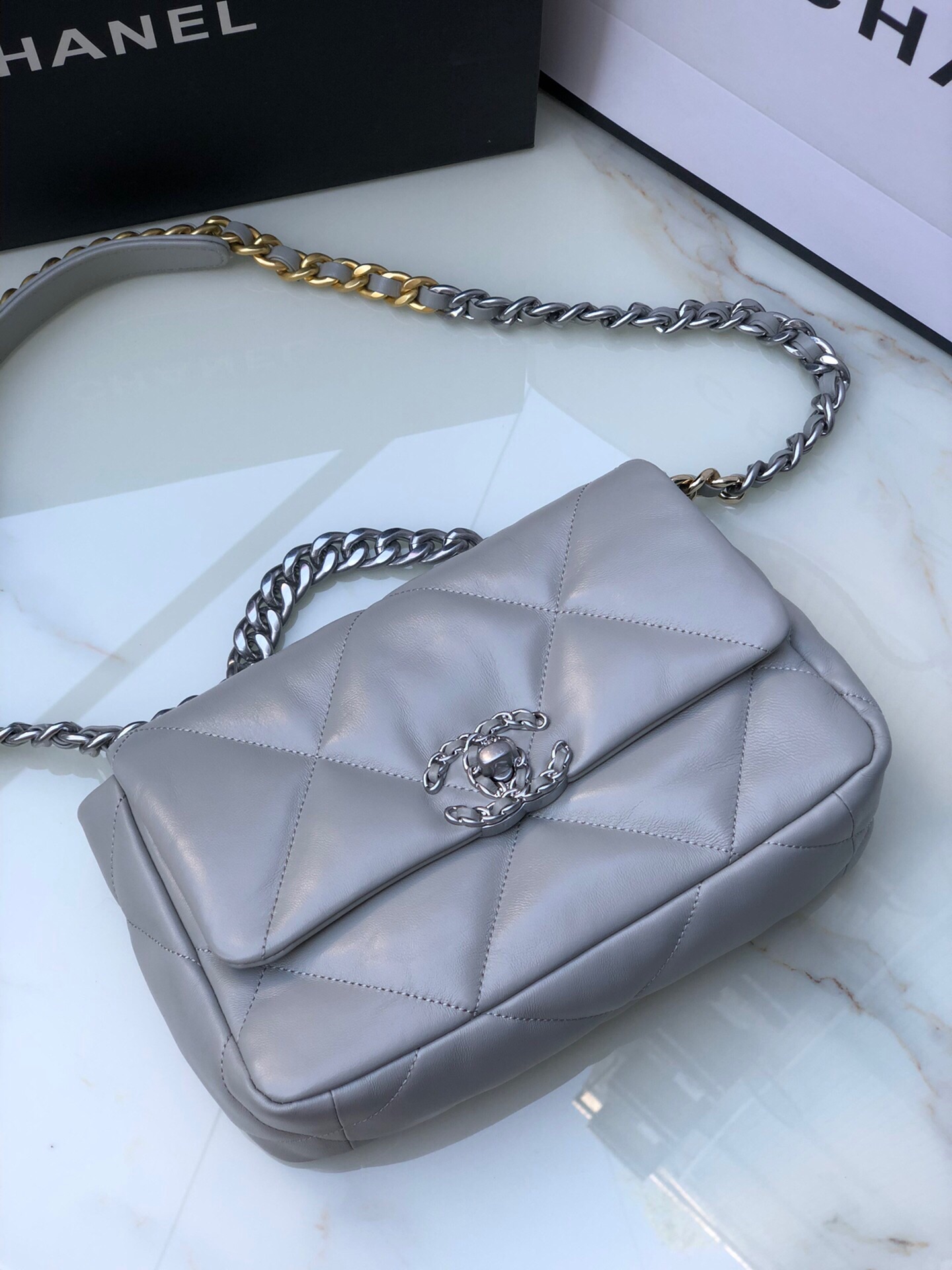 Chanel 19 small 1160