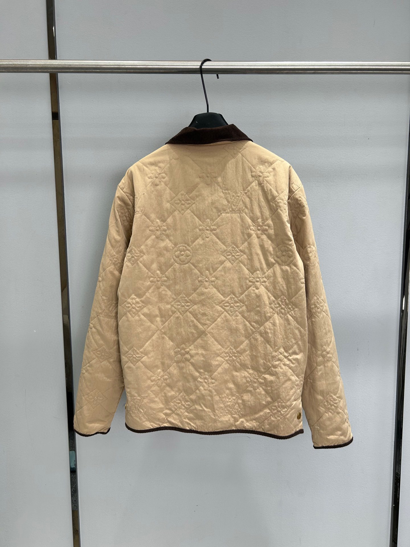 LV Louis Vuitton ダウンジャケット SS96782