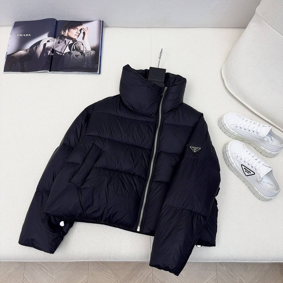 PRADA ダウンジャケット SS96784