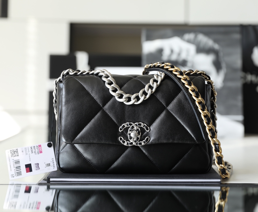 Chanel 19 AS1160