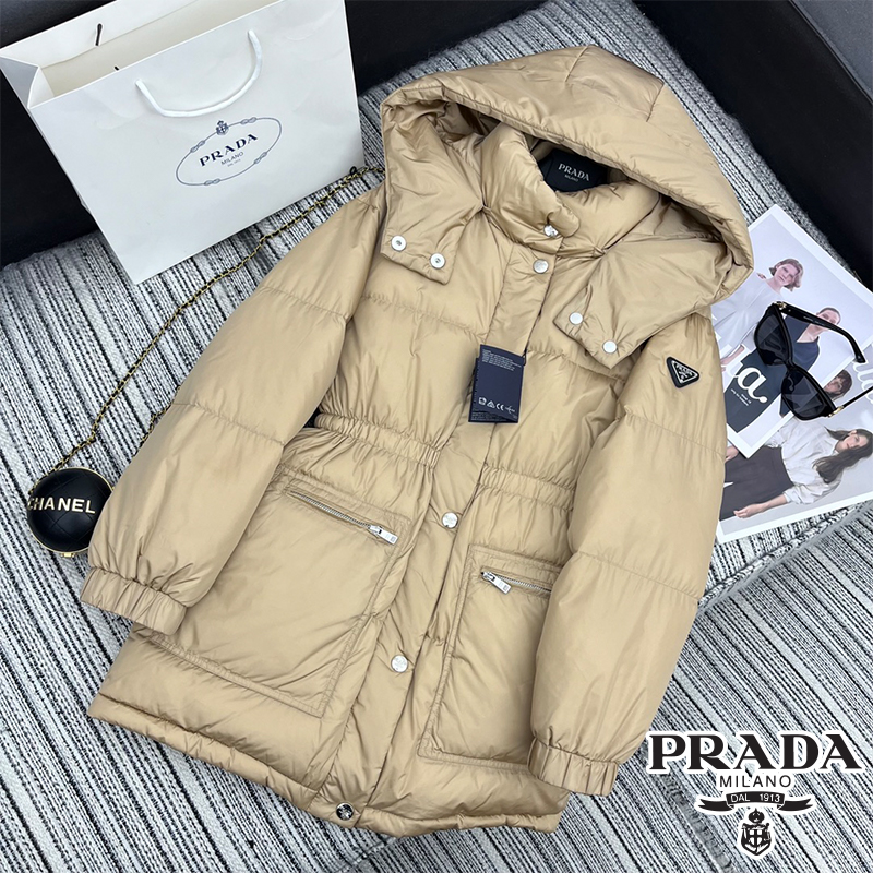 PRADA ダウンジャケット SS96785