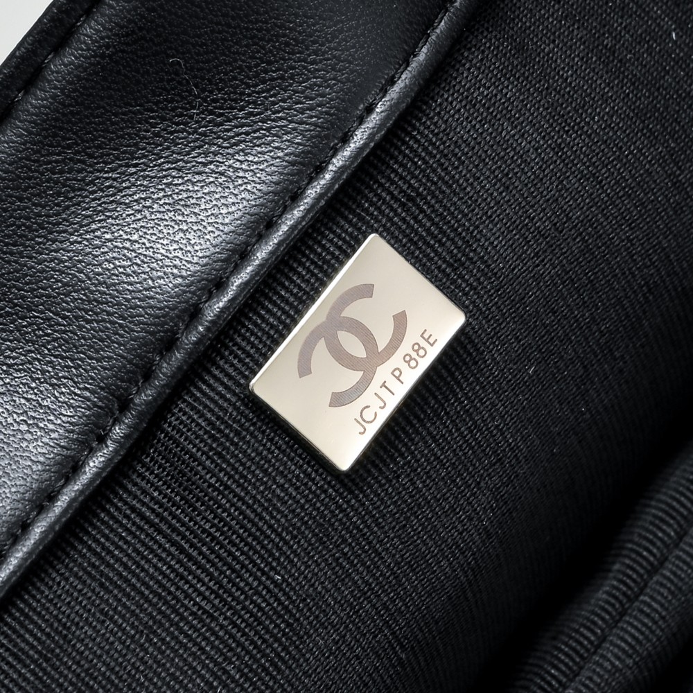 CHANEL??24C AS4611