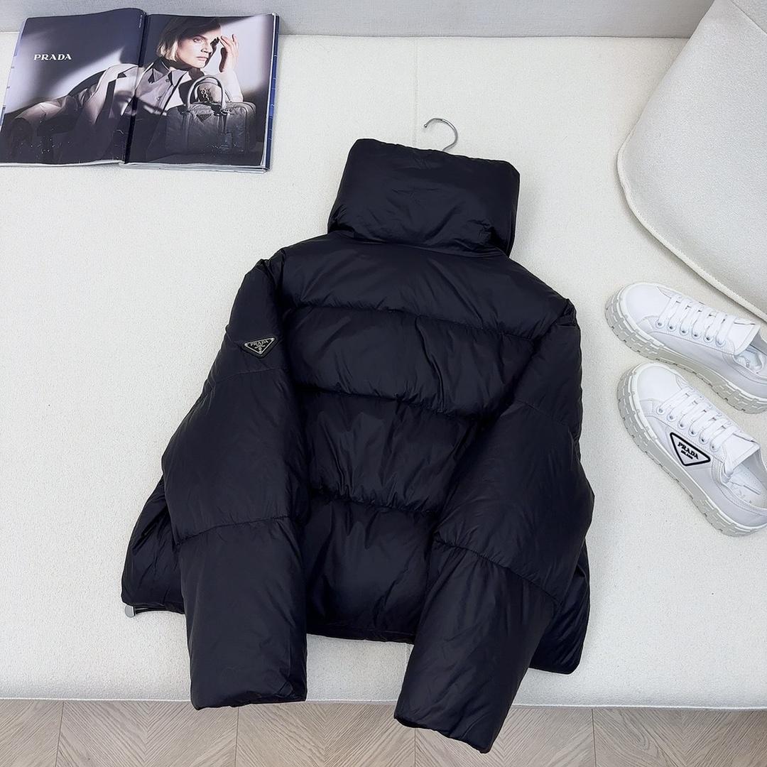 PRADA ダウンジャケット SS96784