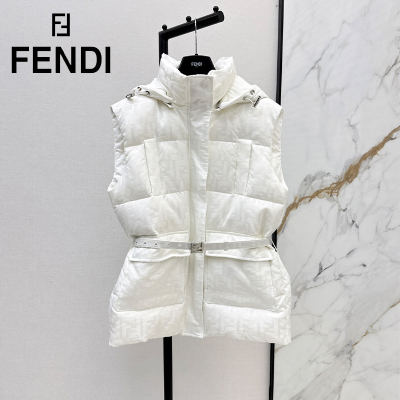 FENDI ダウンベスト SS96781
