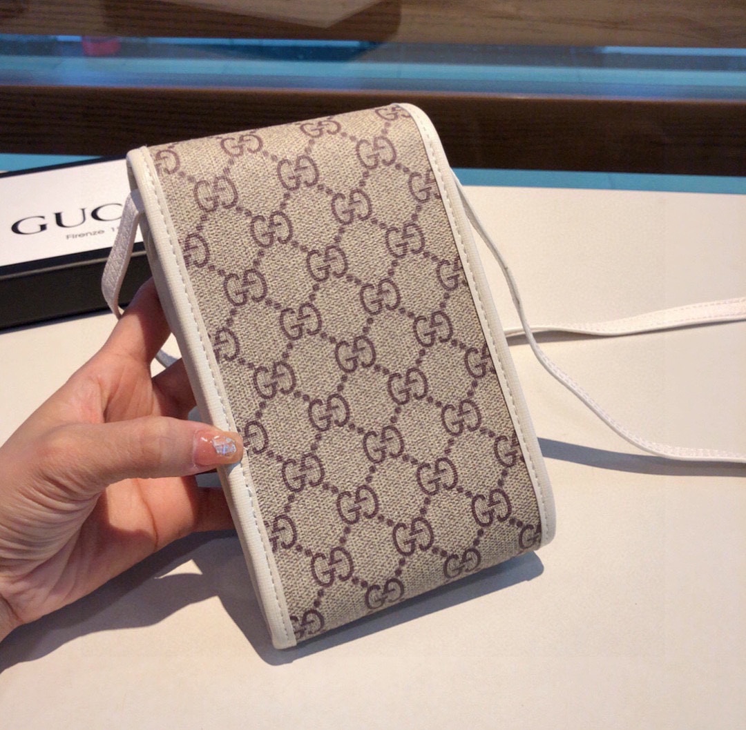 Luxury iphone スマホケース ケース ショルダー Gucciの人気アイテム 送料無料