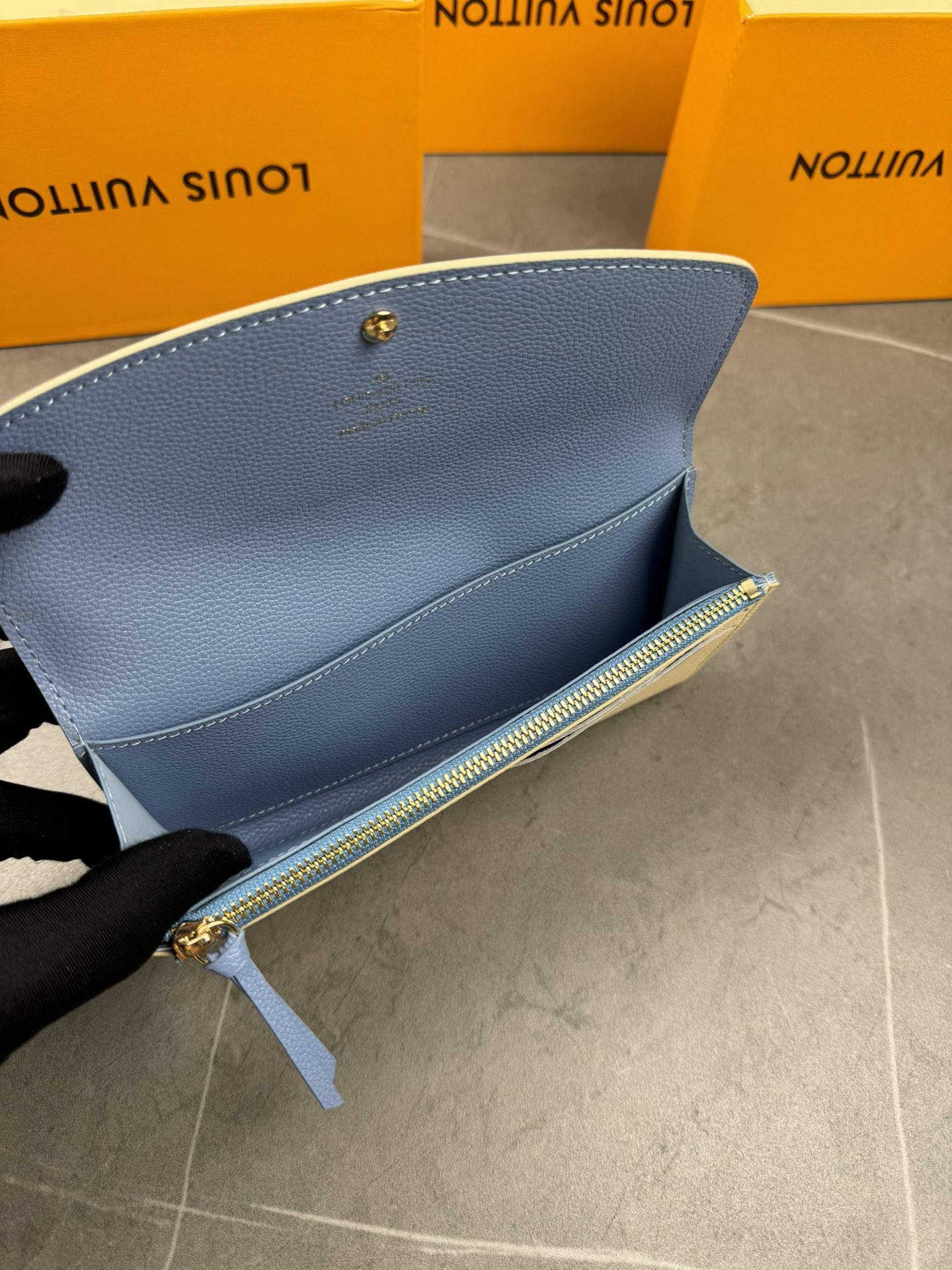 LV Louis Vuitton 新作財布です 5 zm 955186