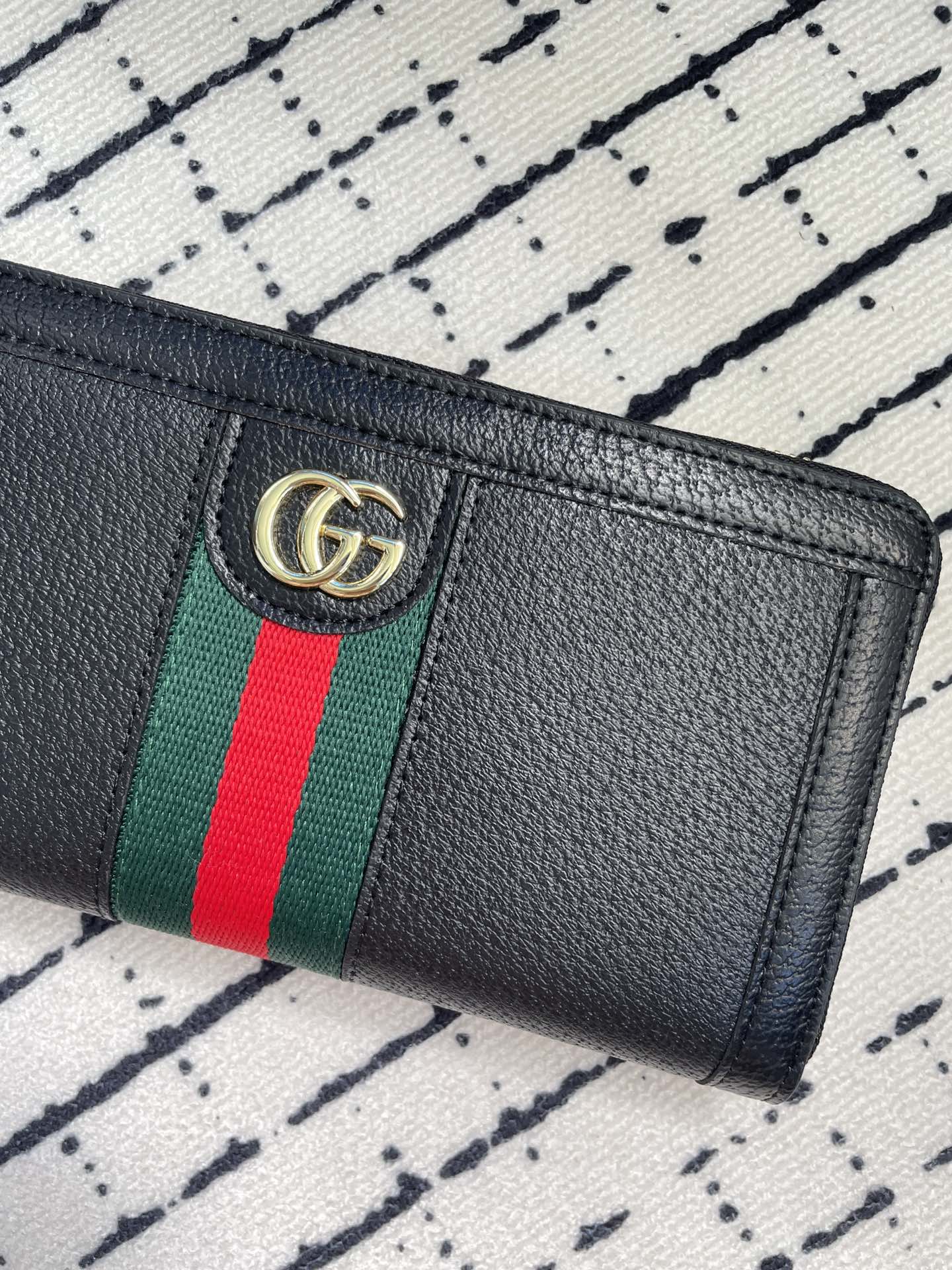 GUCCI 新作財布です 19 zm 95519