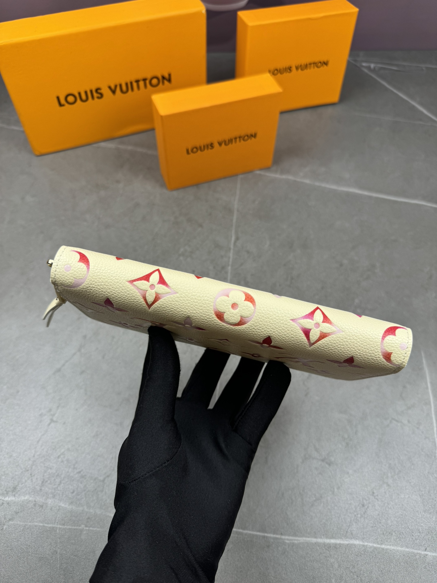 LV Louis Vuitton 新作財布です 3 zm 95518