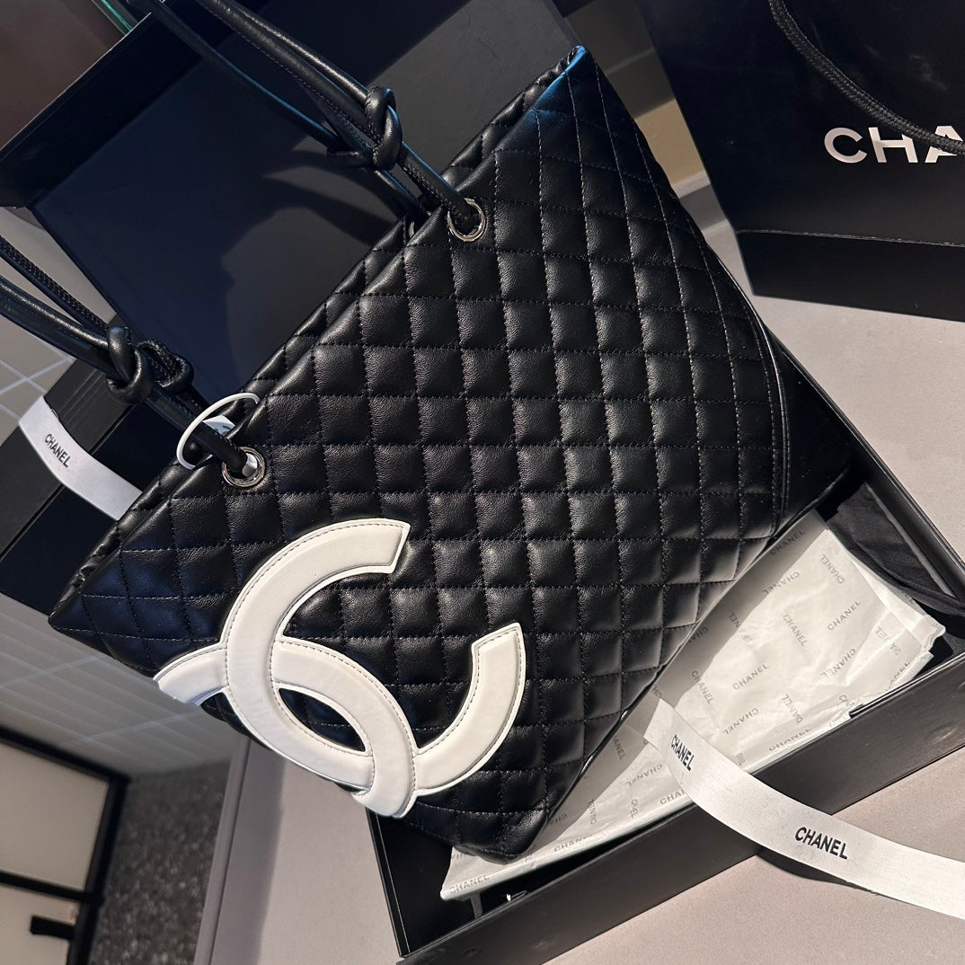 【トレンドのバイカラー?】CHANEL シャネル ショルダーバッグ