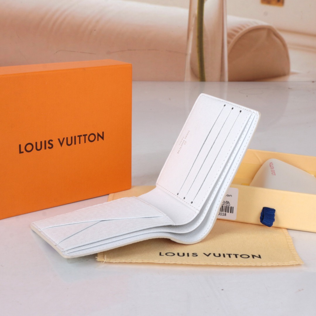 LV Louis Vuitton 新作財布です 36 zm 95521