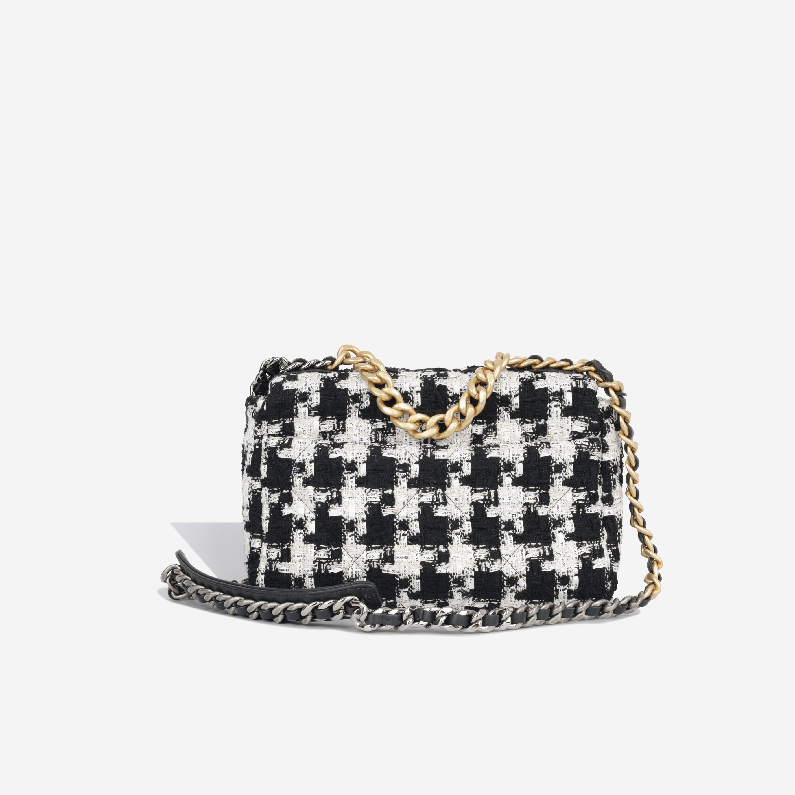Chanel 19 - Small