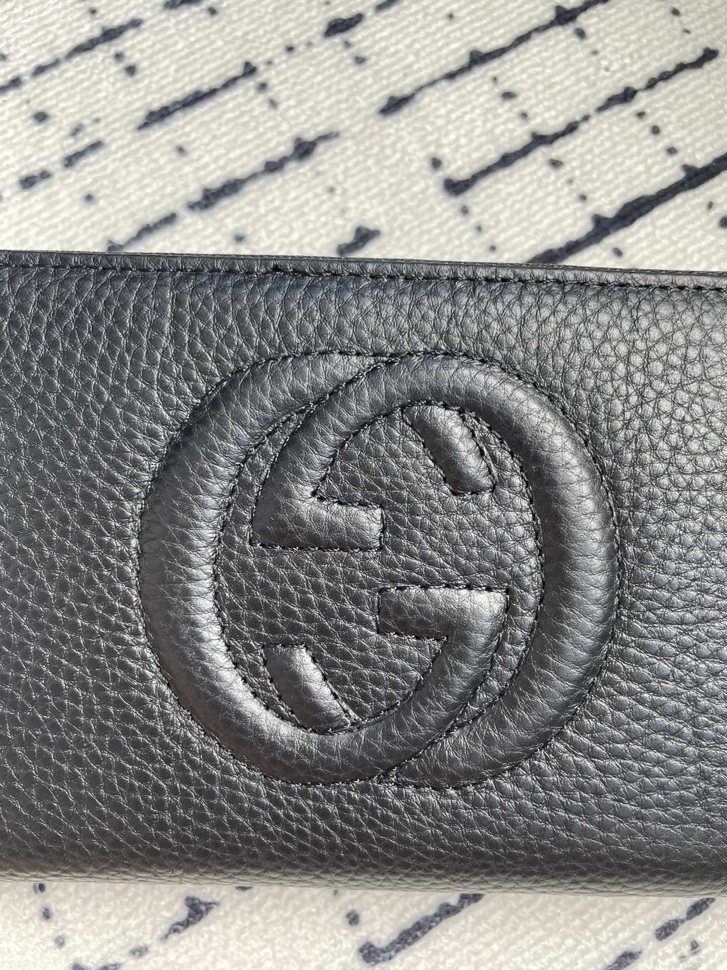 GUCCI 新作財布です 4 zm 95519