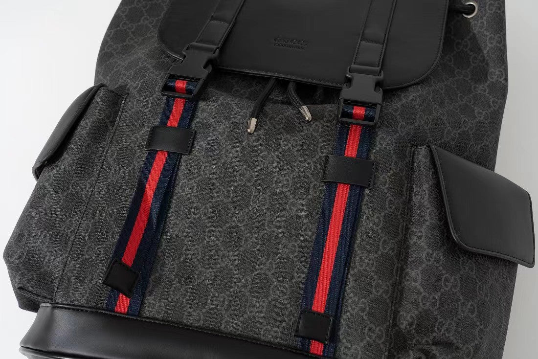 GUCCI メッセンジャーバッグ