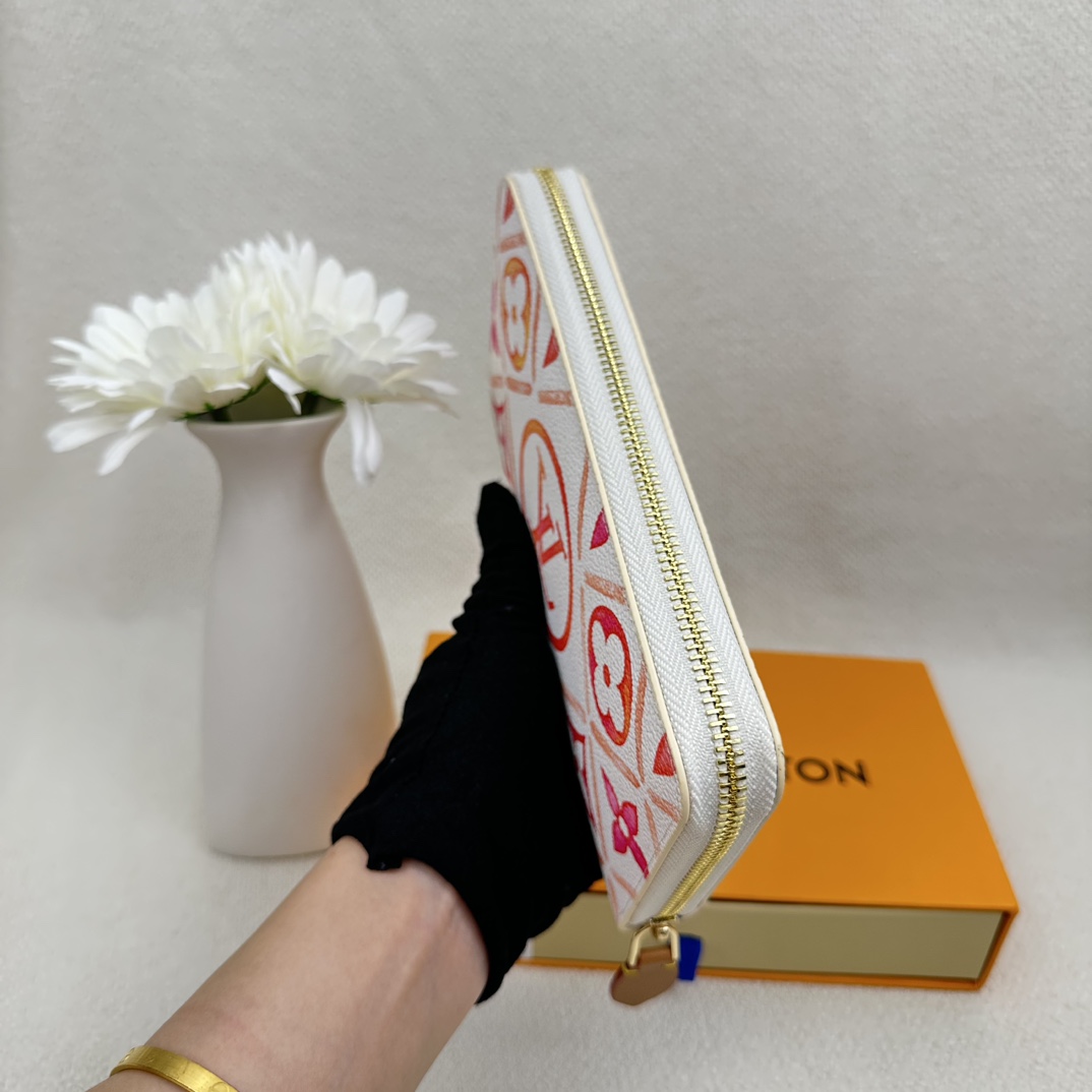 LV Louis Vuitton 新作財布です 59 zm 95520