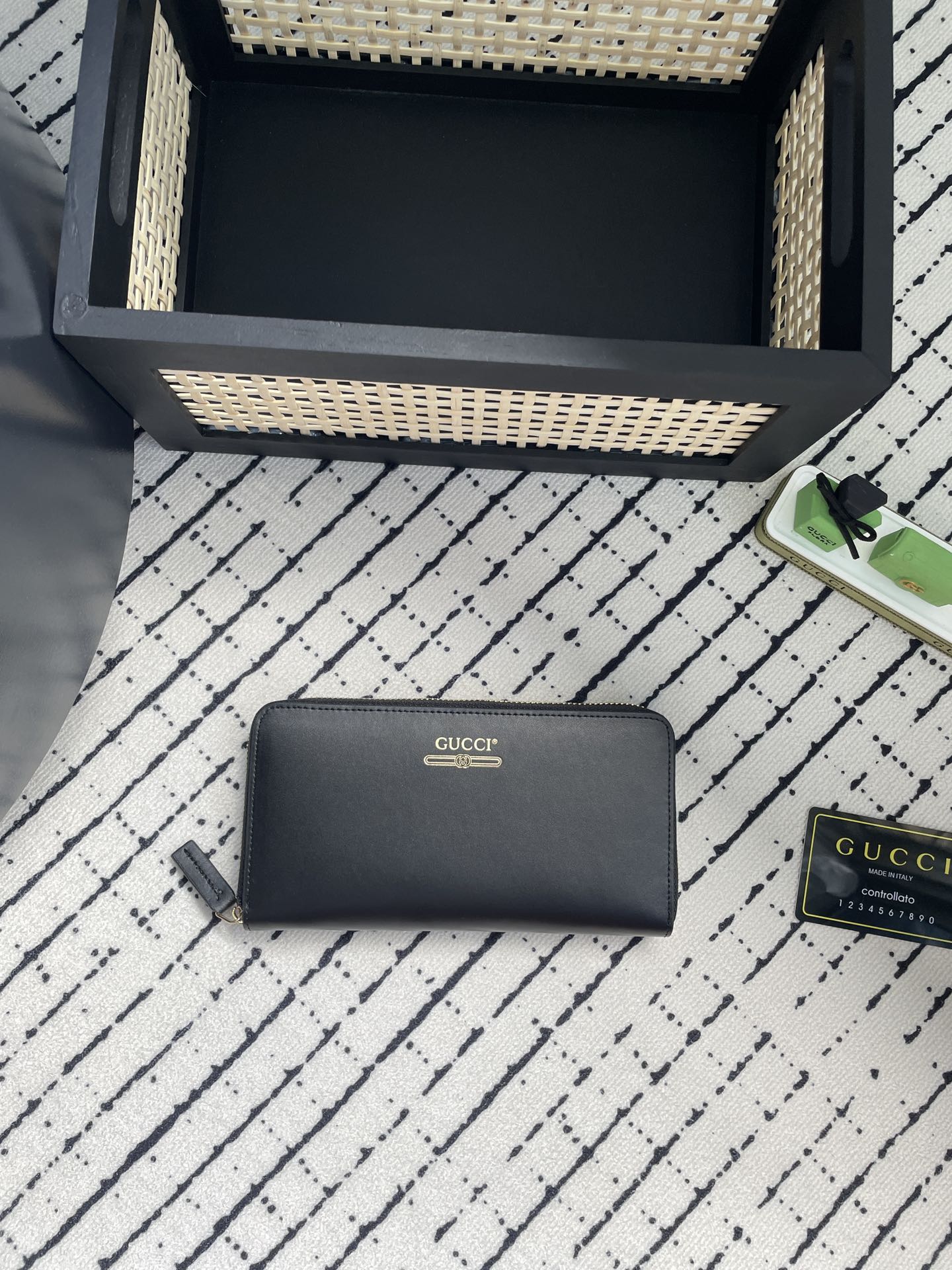GUCCI 新作財布です3 zm 95519