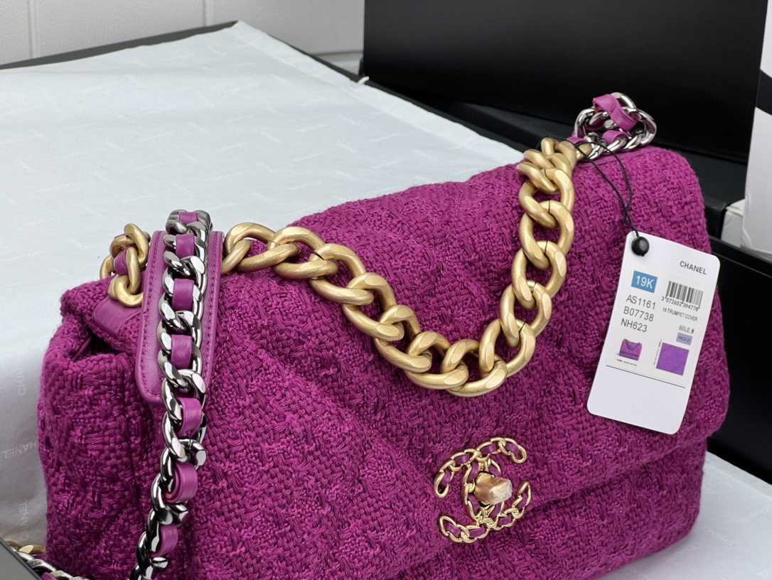 CHANEL 19 LARGE HANDBAG AS1161