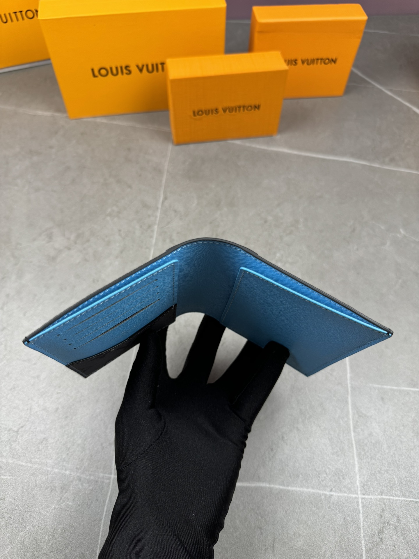 LV Louis Vuitton 新作財布です 64 zm 95523