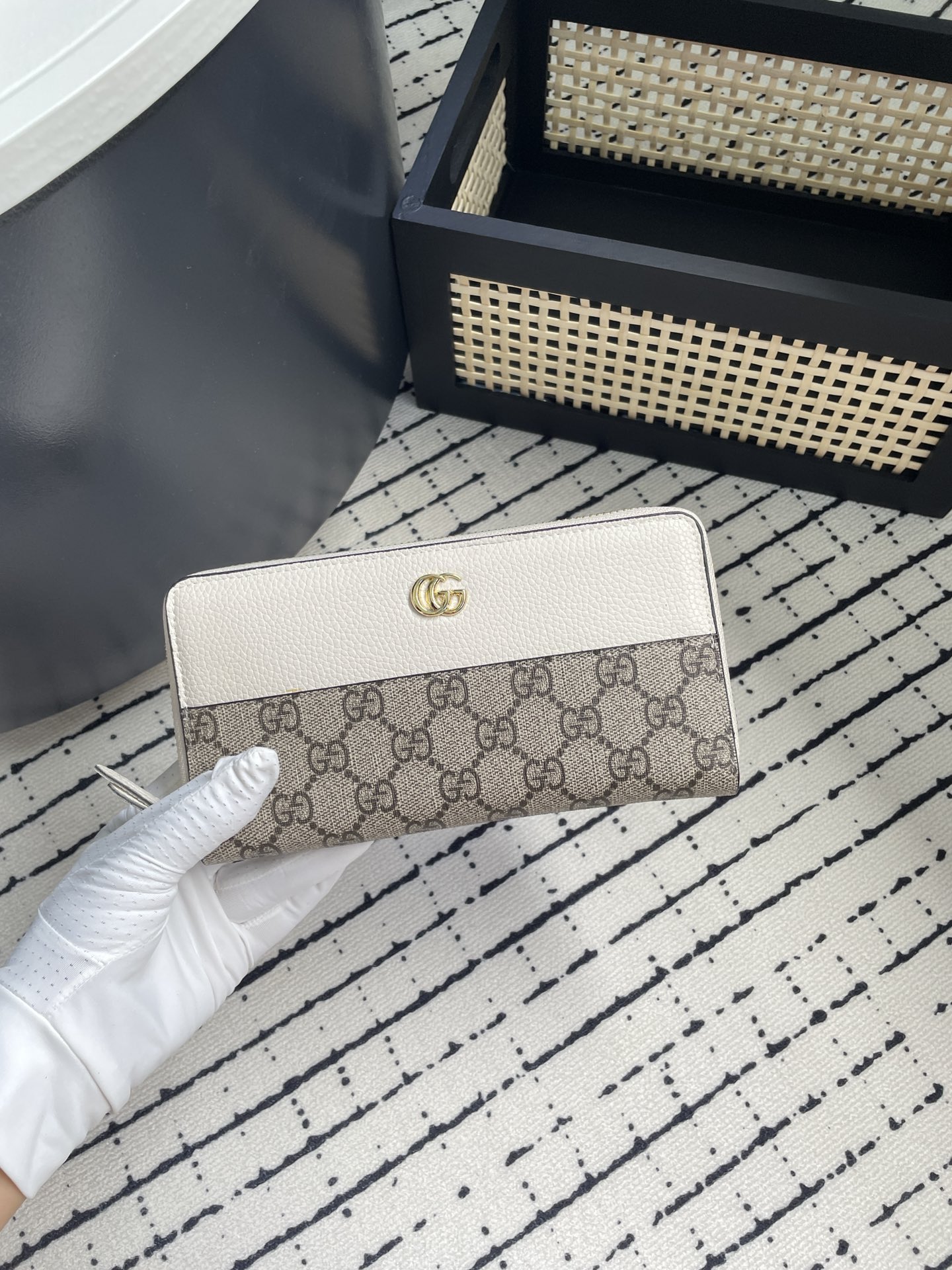 GUCCI 新作財布です 27 zm 95519