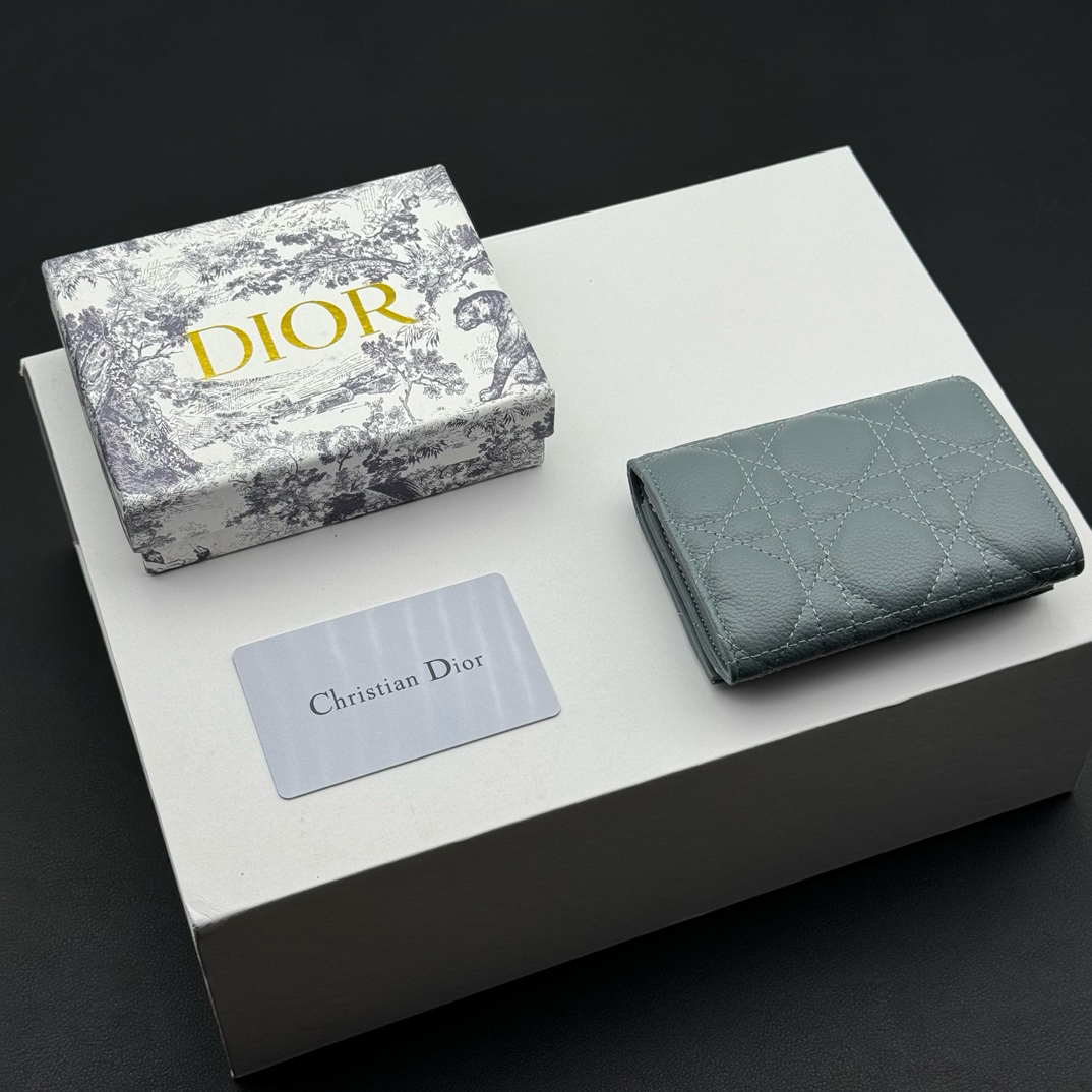 Dior 羊の皮の財布 5 zm 94920