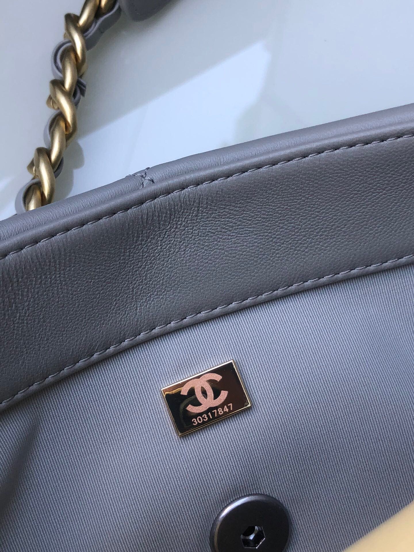 Chanel 19 medium 1161