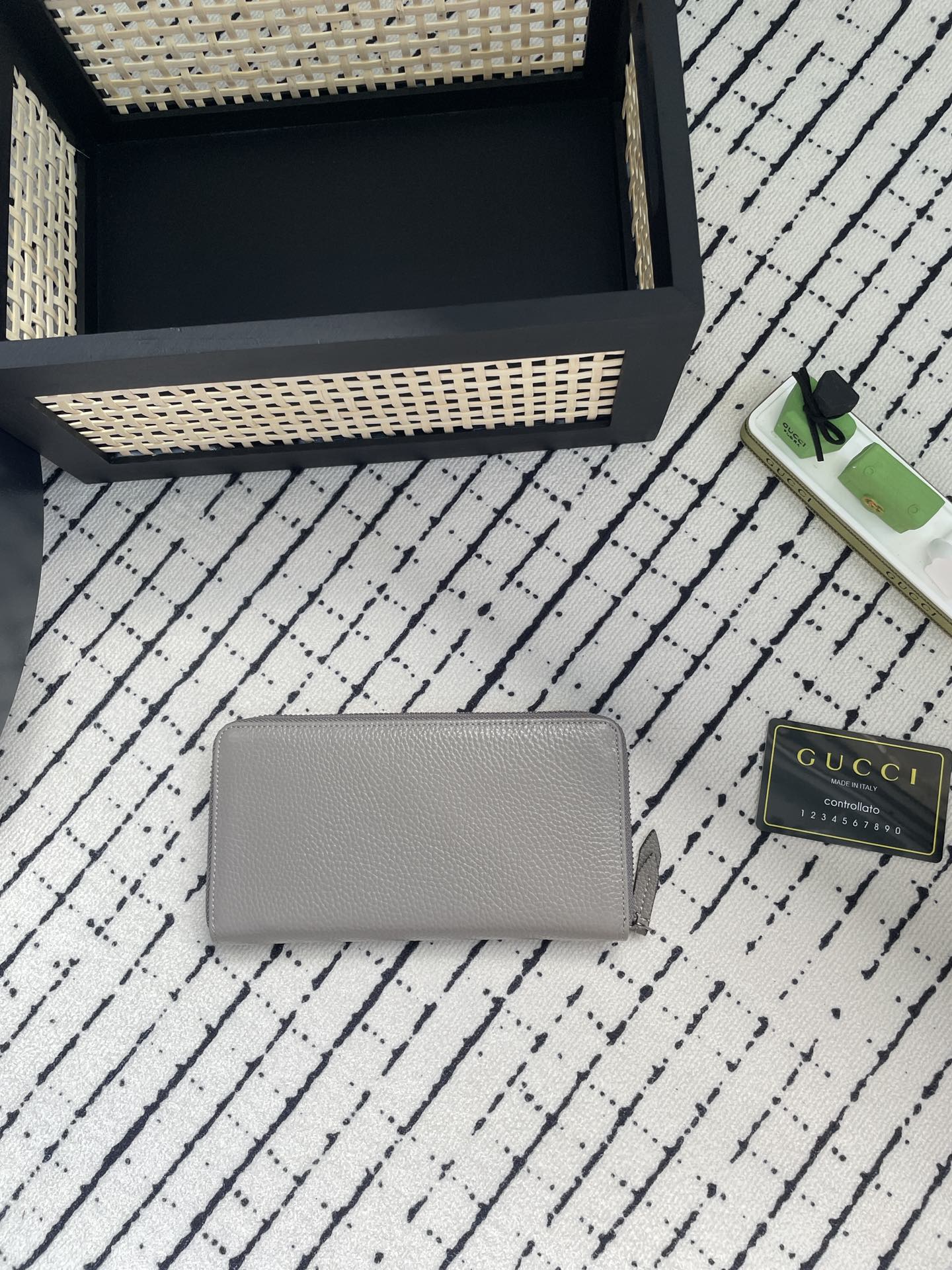 GUCCI 新作財布です 24 zm 95519