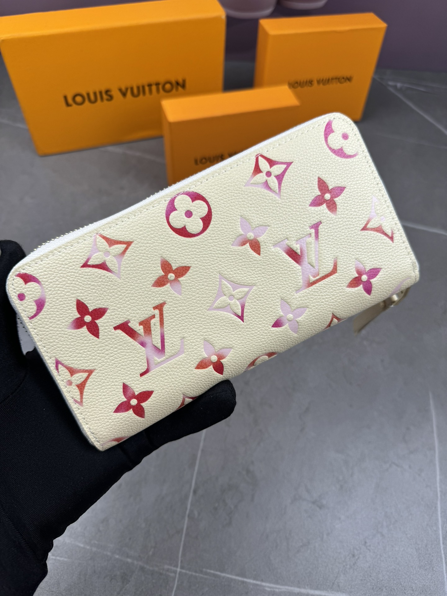 LV Louis Vuitton 新作財布です 3 zm 95518