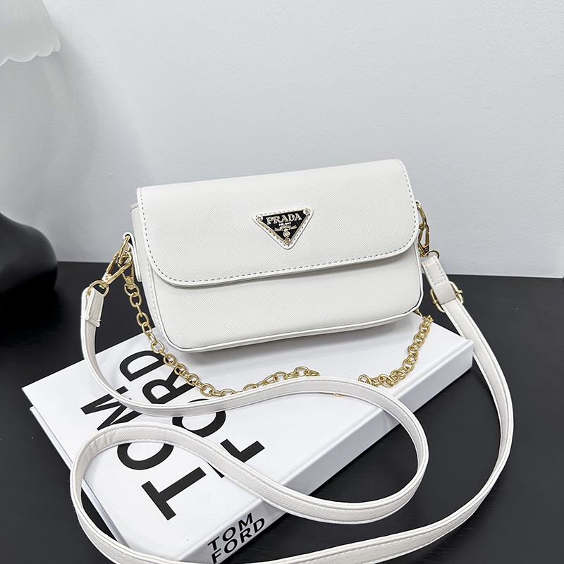 Prada パッケージ zm