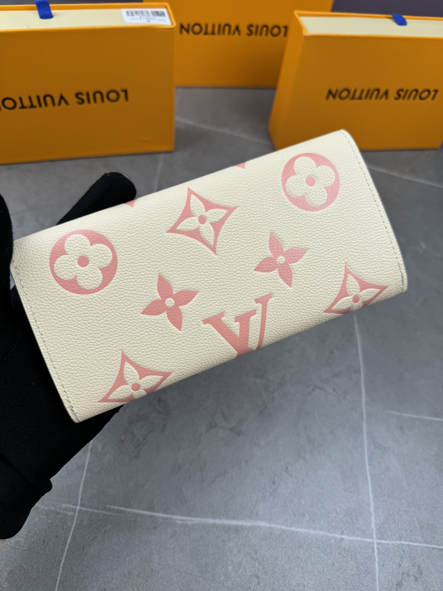 LV Louis Vuitton 新作財布です 4 zm 95518