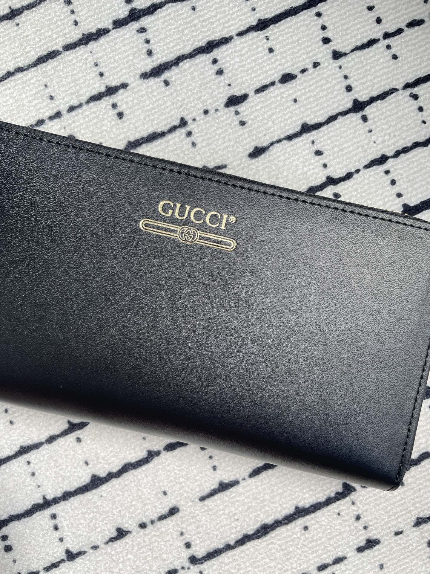 GUCCI 新作財布です3 zm 95519