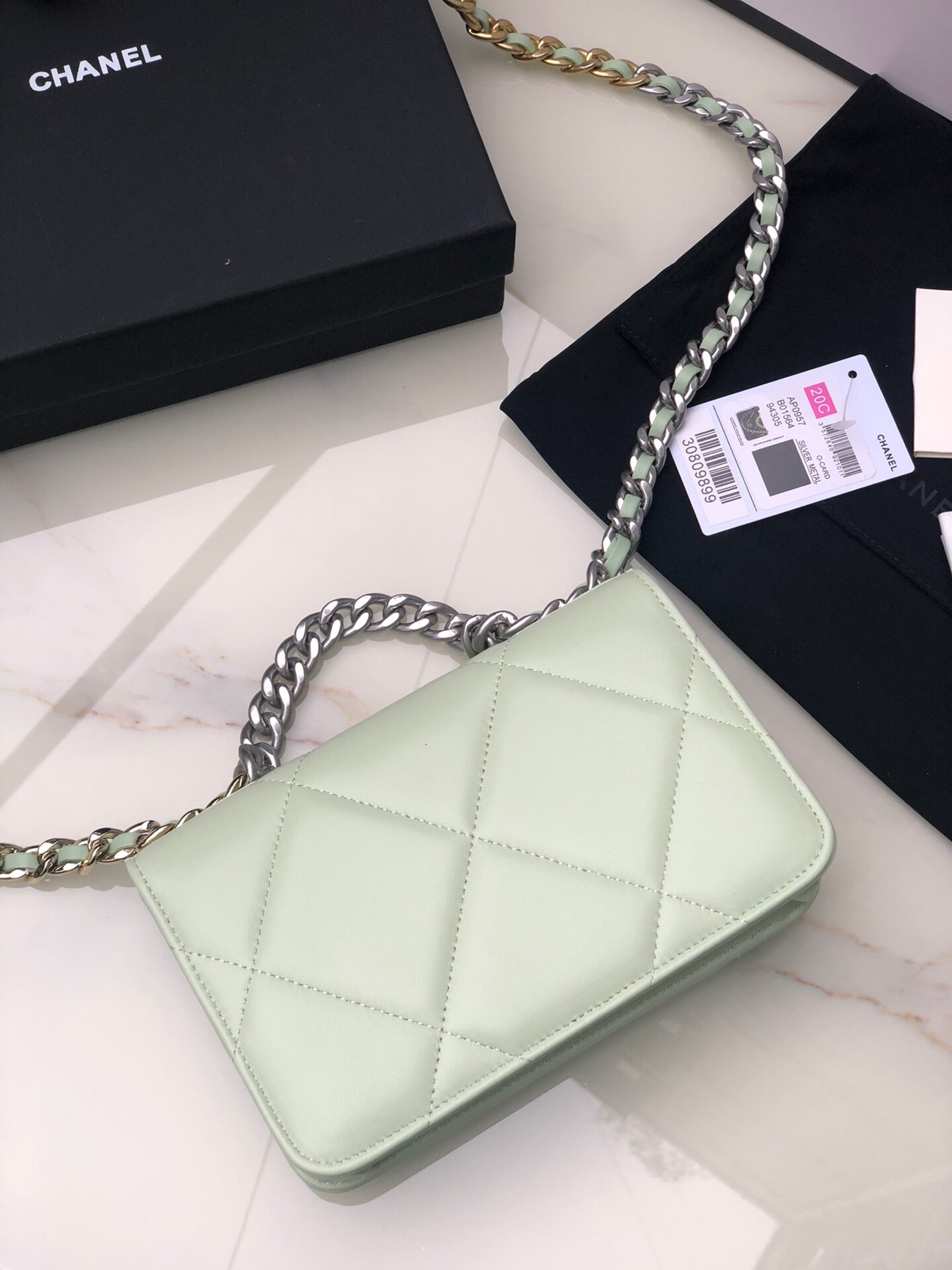 CHANEL 19 WALLET ON CHAIN 0957