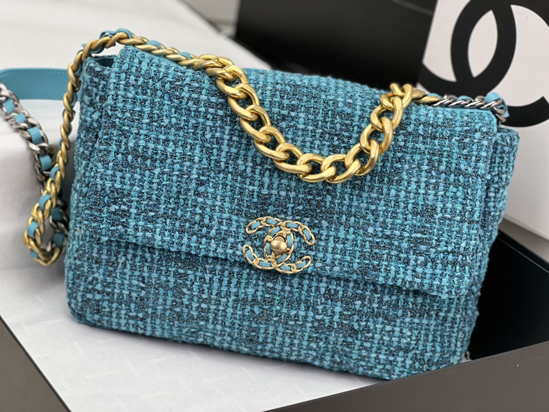 CHANEL 19 LARGE HANDBAG AS1161