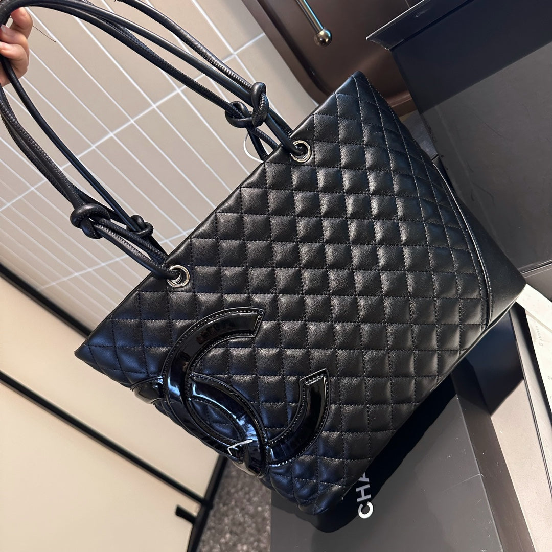 【トレンドのバイカラー?】CHANEL シャネル ショルダーバッグ